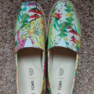 EUC Toms Espadrilles Size 9.5